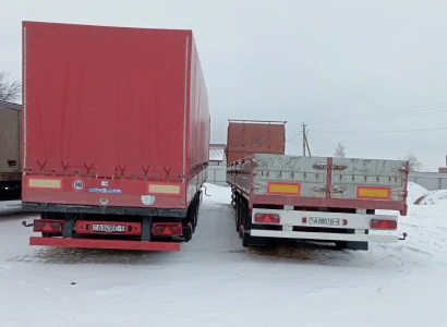 Перевозка на тентованных
и бортовых полуприцепах